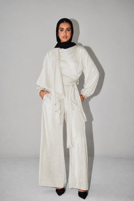 Nayomi Satin Wrap Set in White