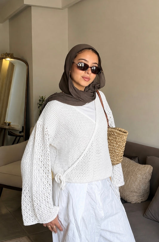 Seashell Wrap Top in Off-white