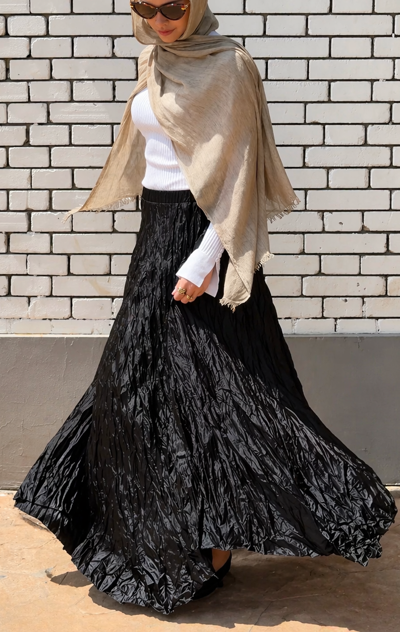 Anne Crushed skirt in Black