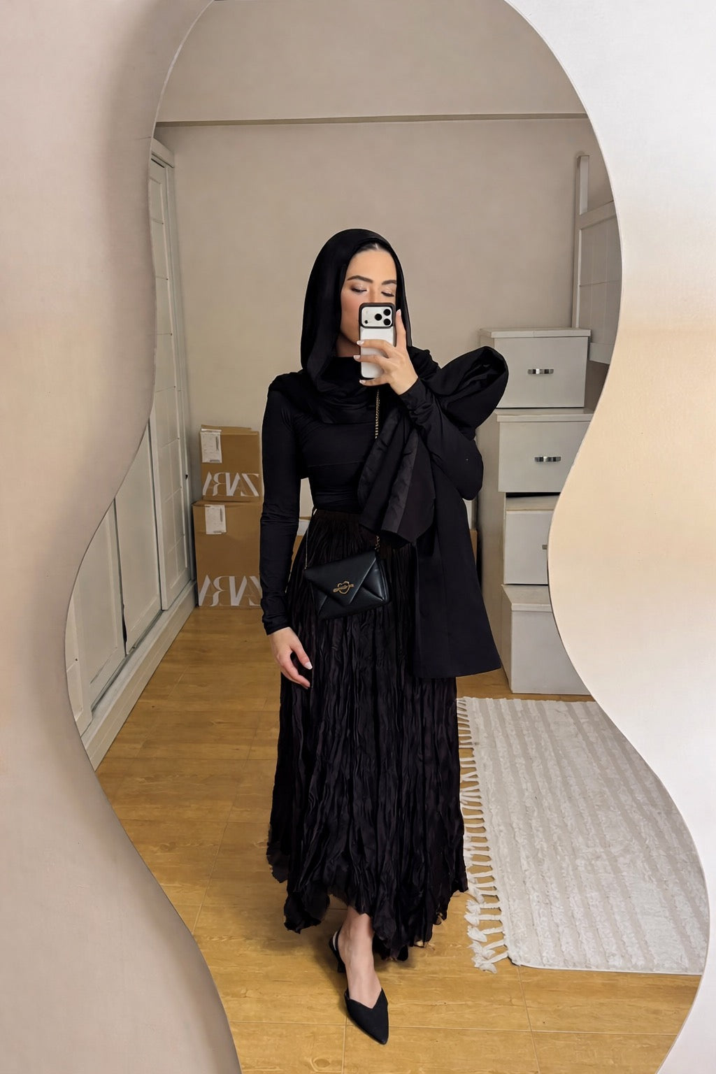 Anne Crushed skirt in Black