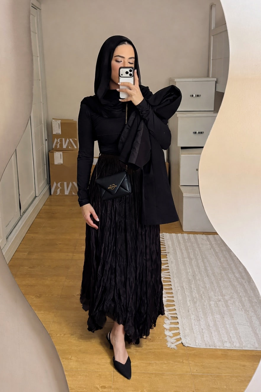 Anne Crushed skirt in Black