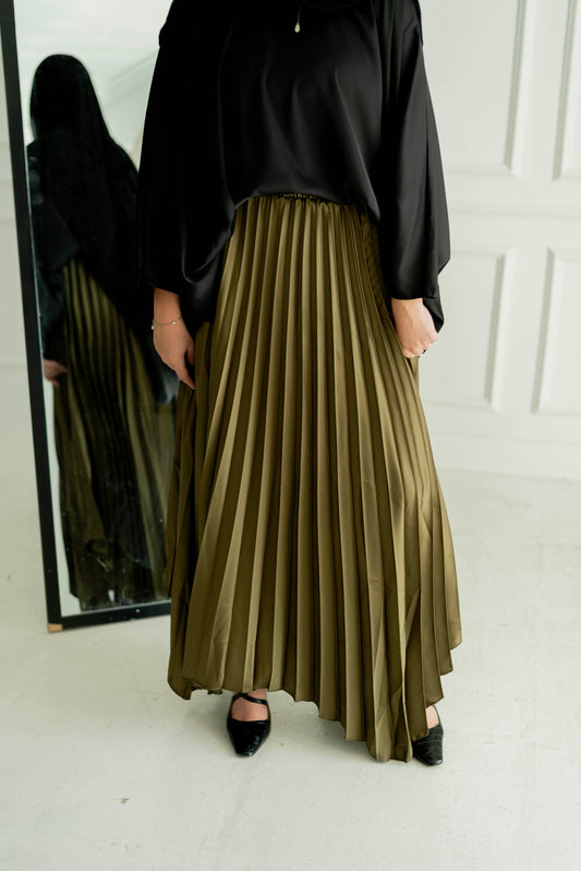 Ash skirt in Olive