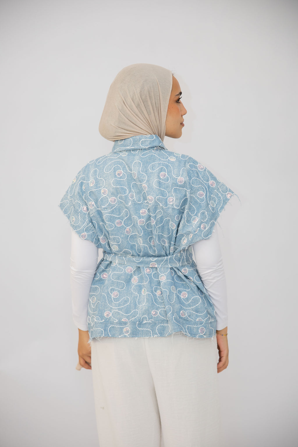 Sun-kissed Embroidery Vest