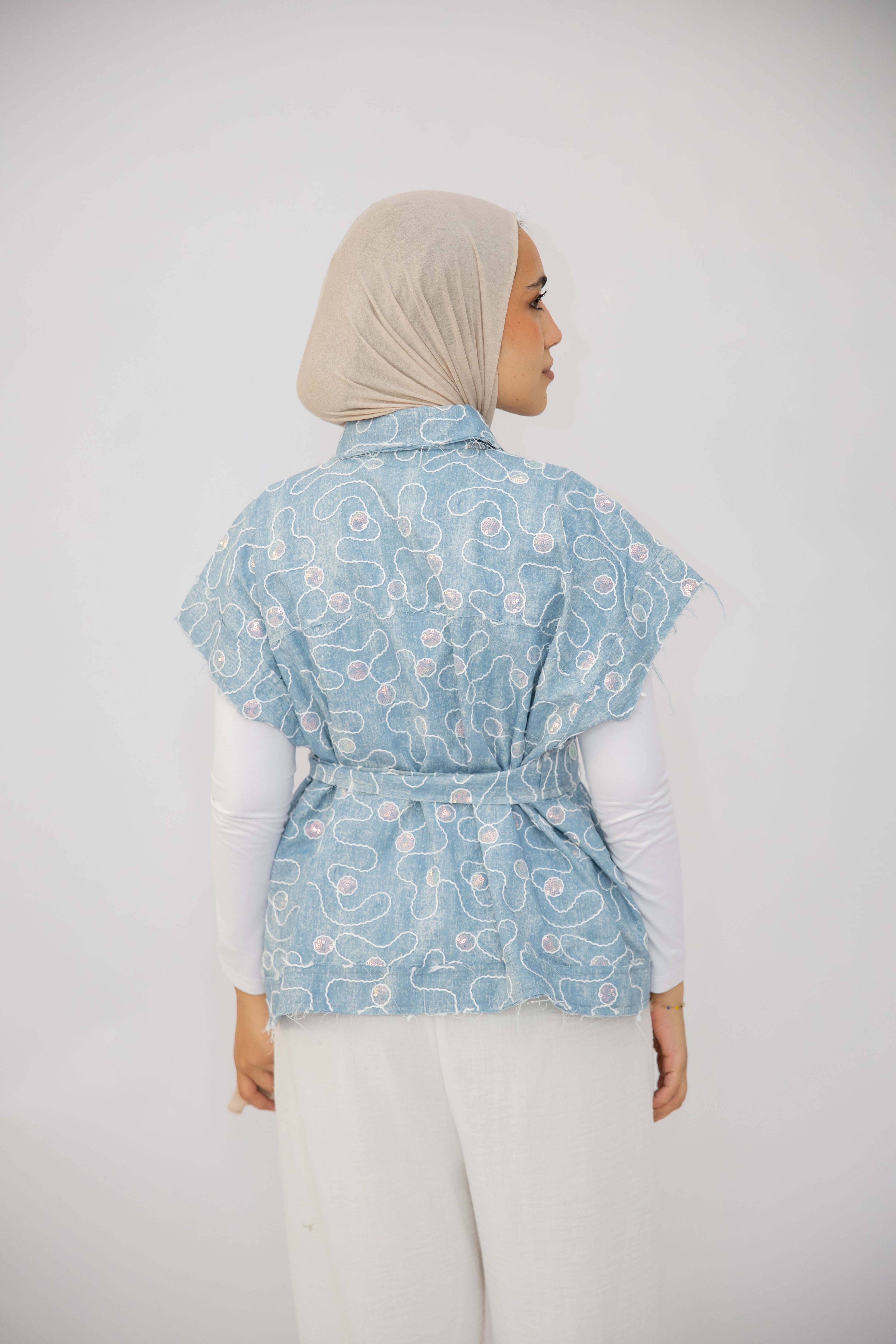 Sun-kissed Embroidery Vest