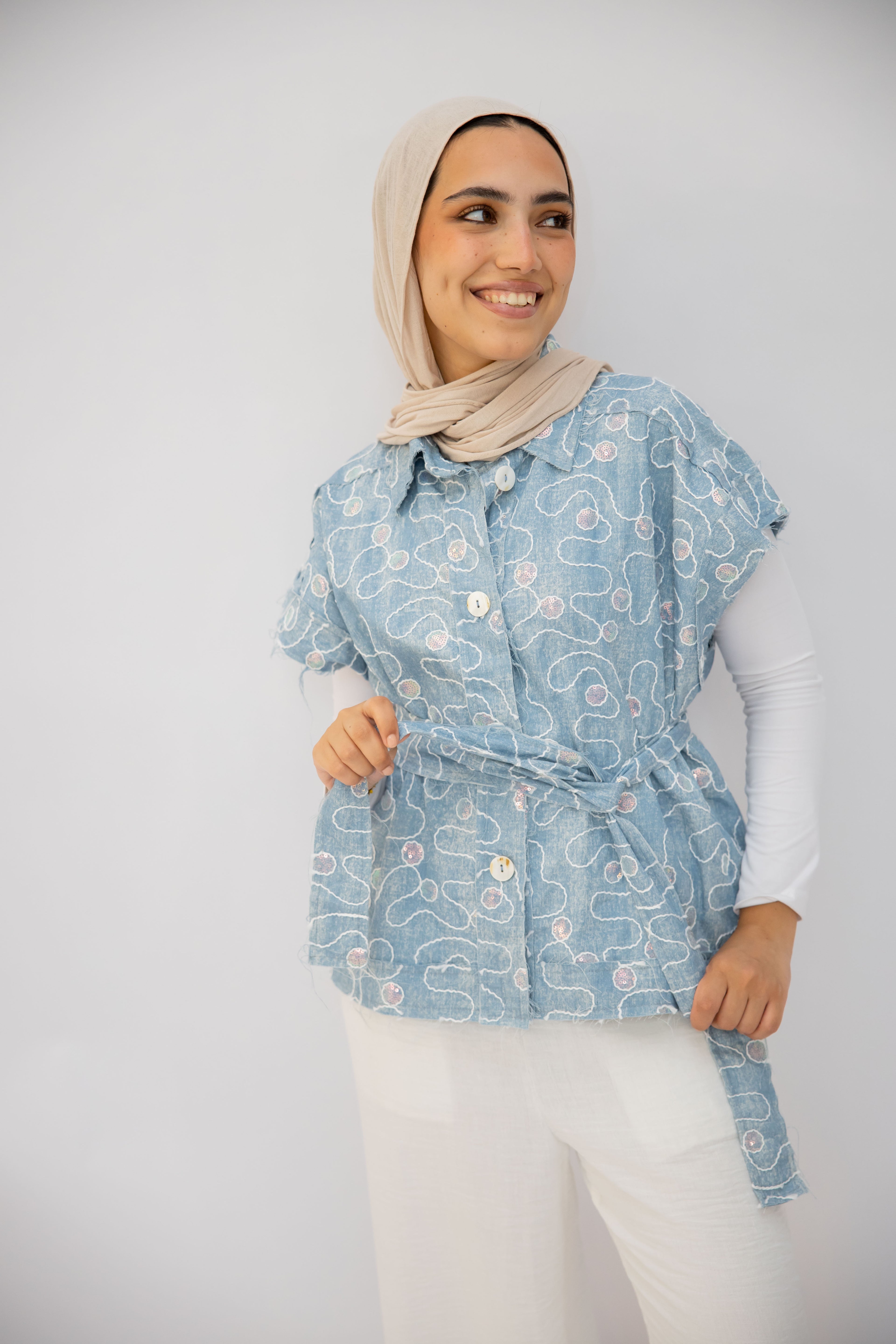 Sun-kissed Embroidery Vest