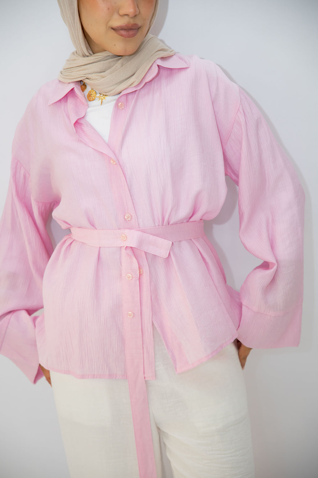 The Adjust belted shirt in Pink