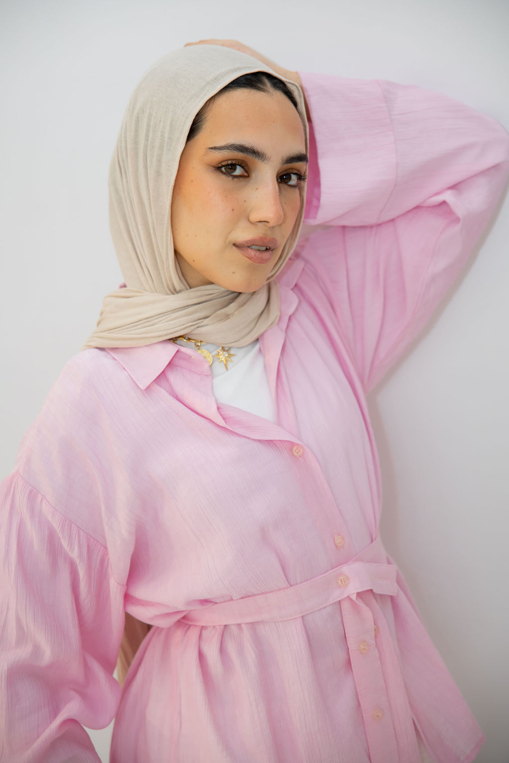 The Adjust belted shirt in Pink