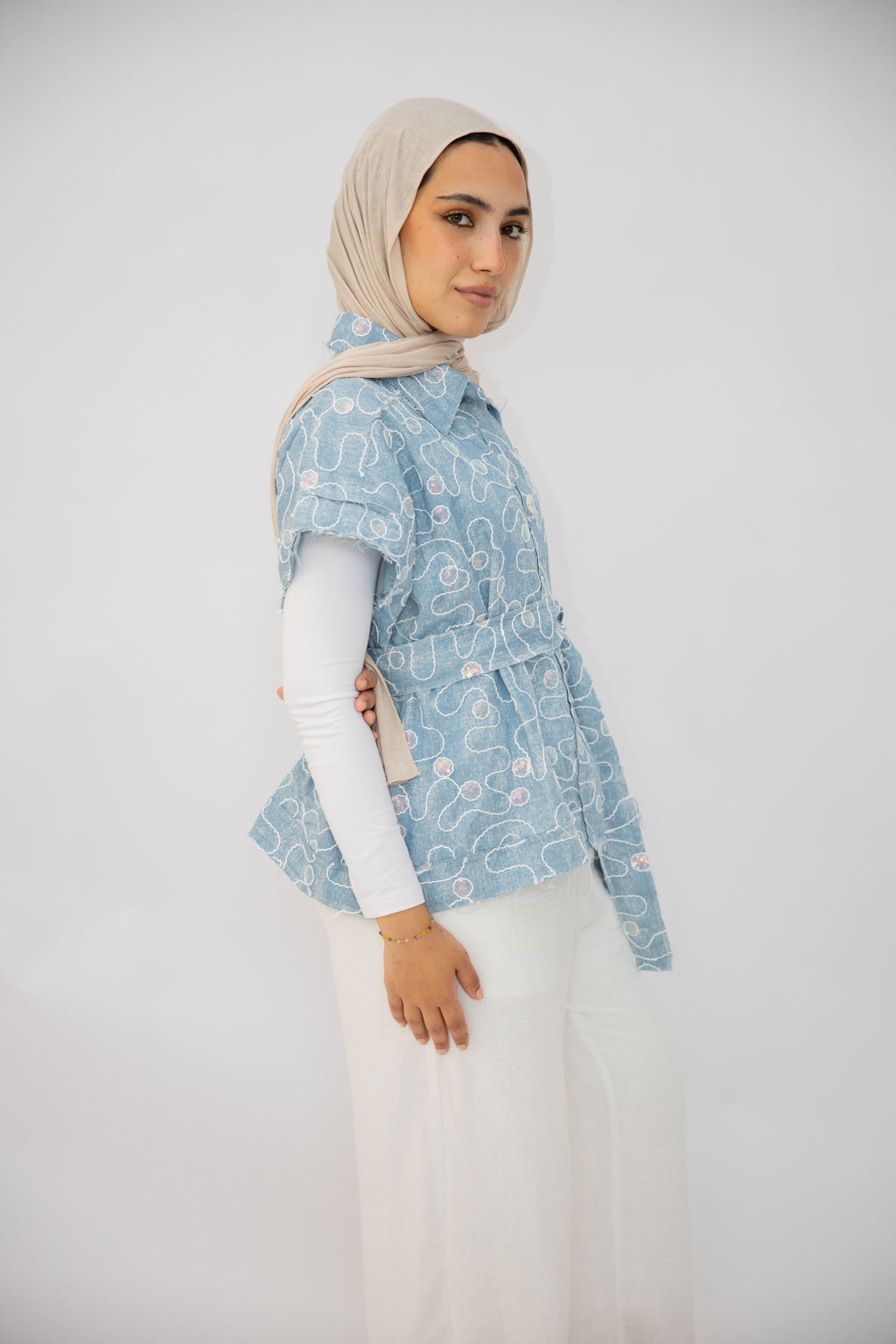 Sun-kissed Embroidery Vest