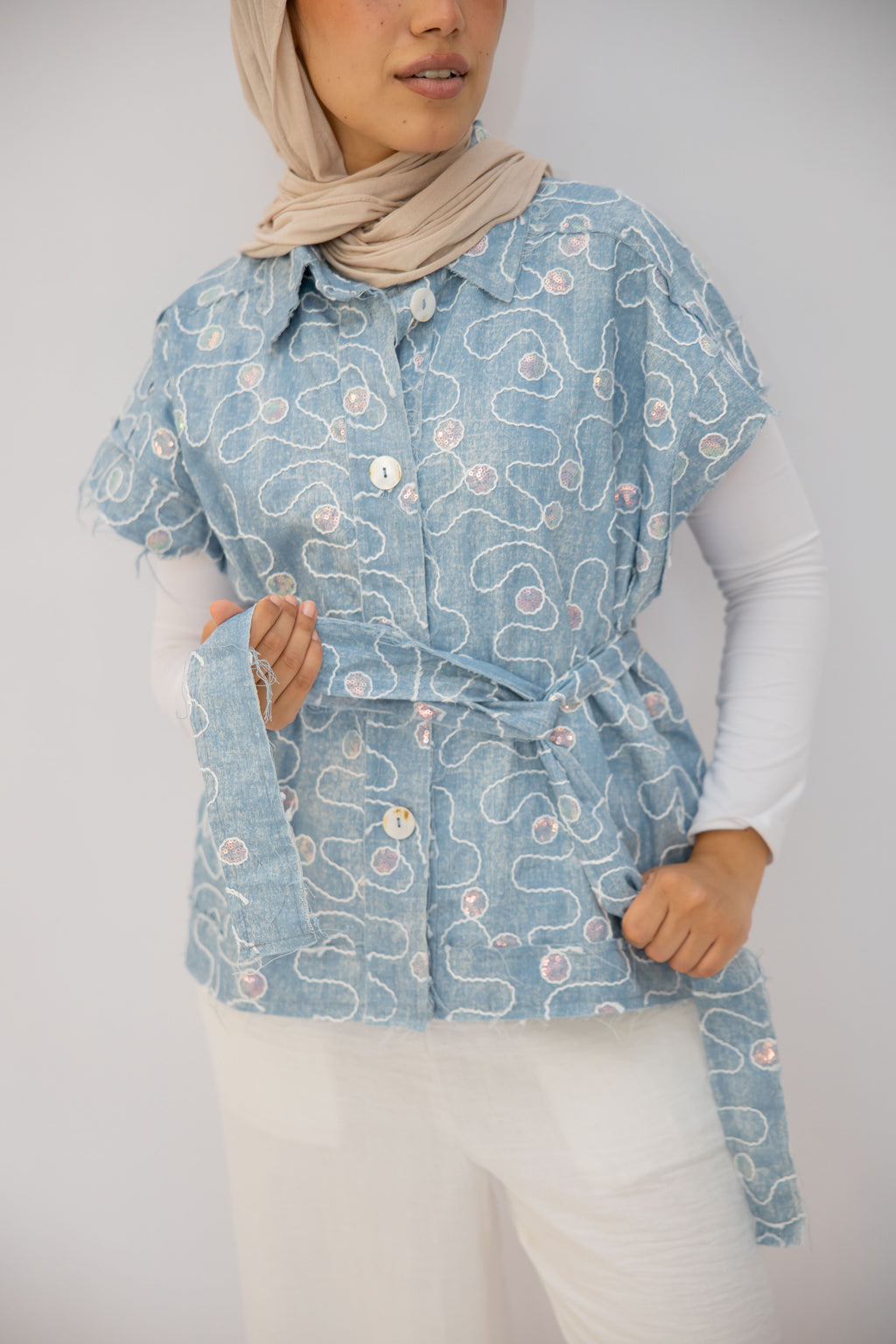 Sun-kissed Embroidery Vest