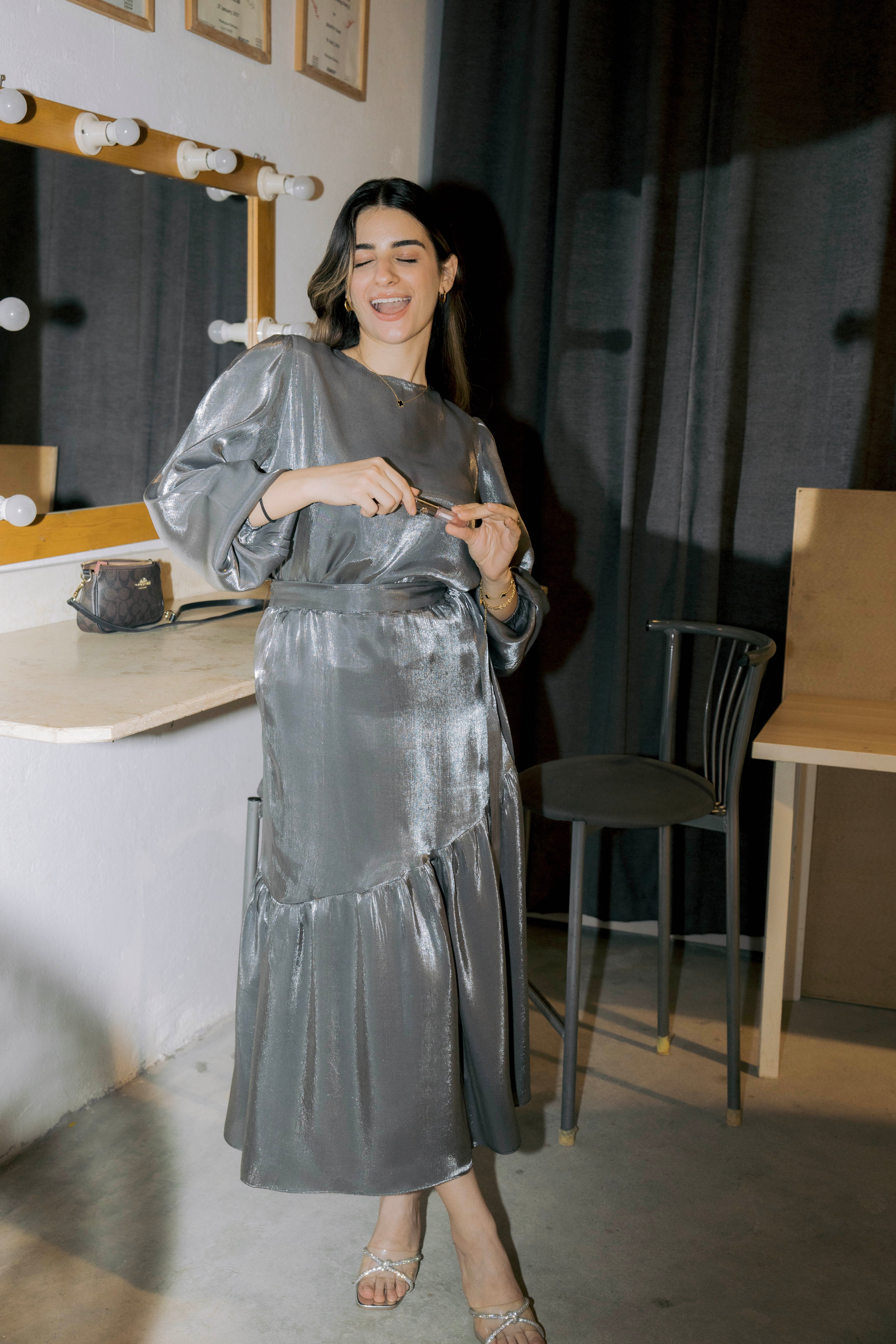 Isla Set in Metallic Silver