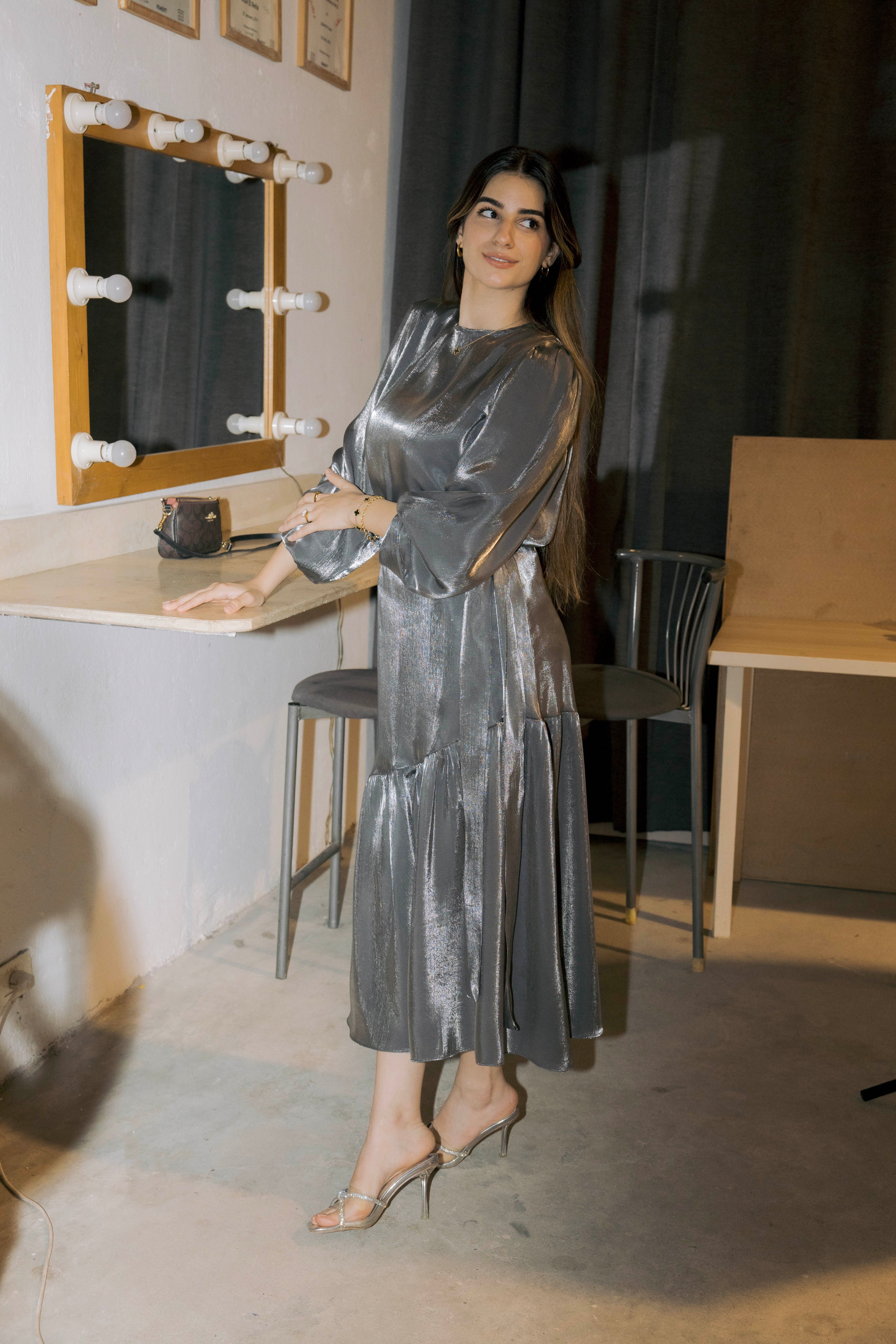 Isla Set in Metallic Silver