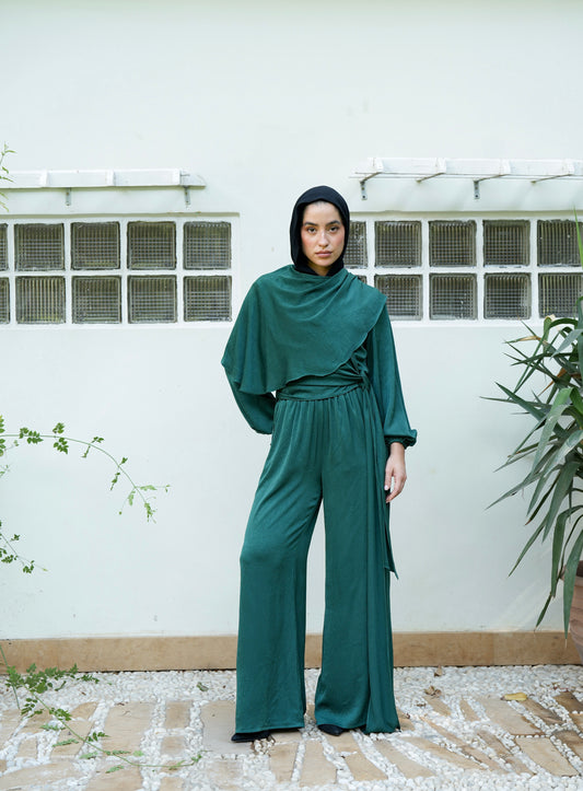 Nayomi Satin Wrap Set in Emerald Green