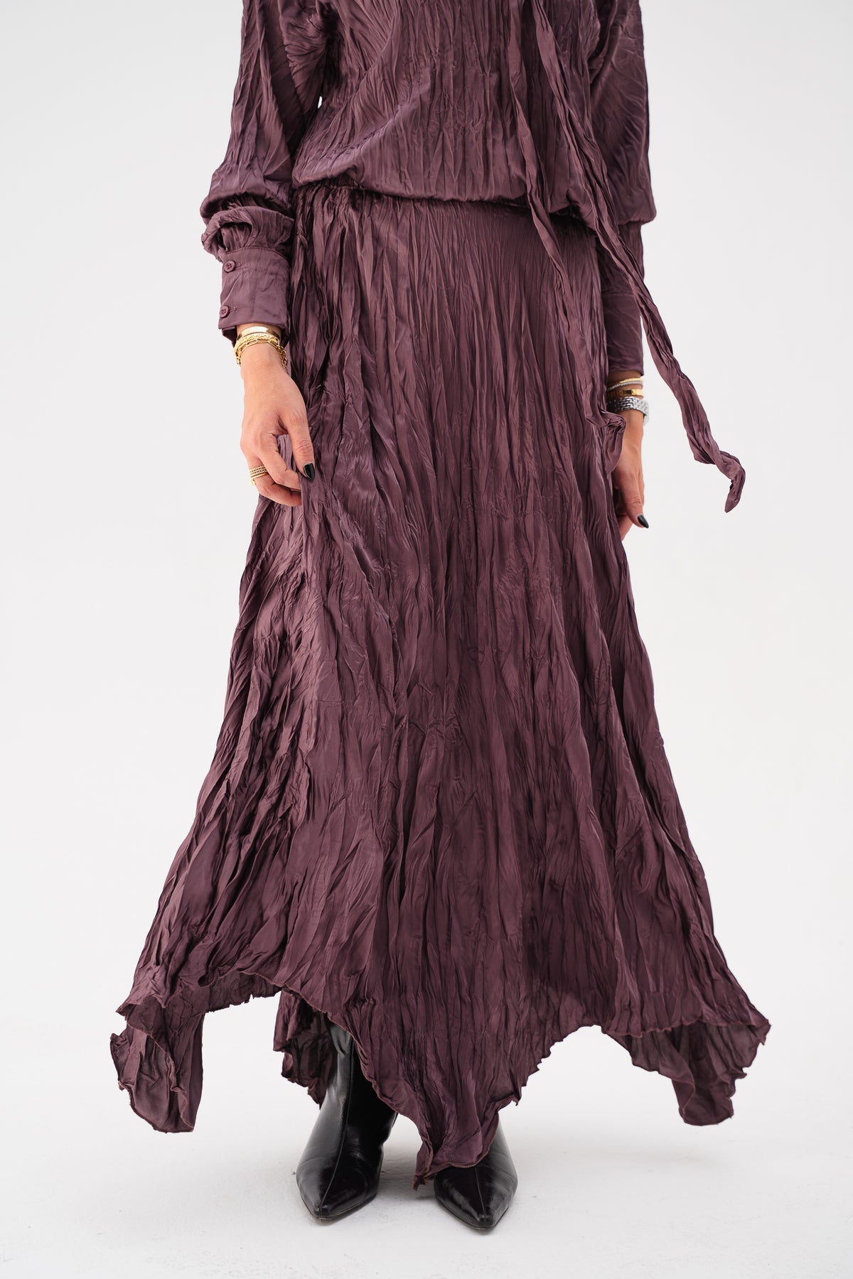 Anne Crushed skirt in Mauve wine
