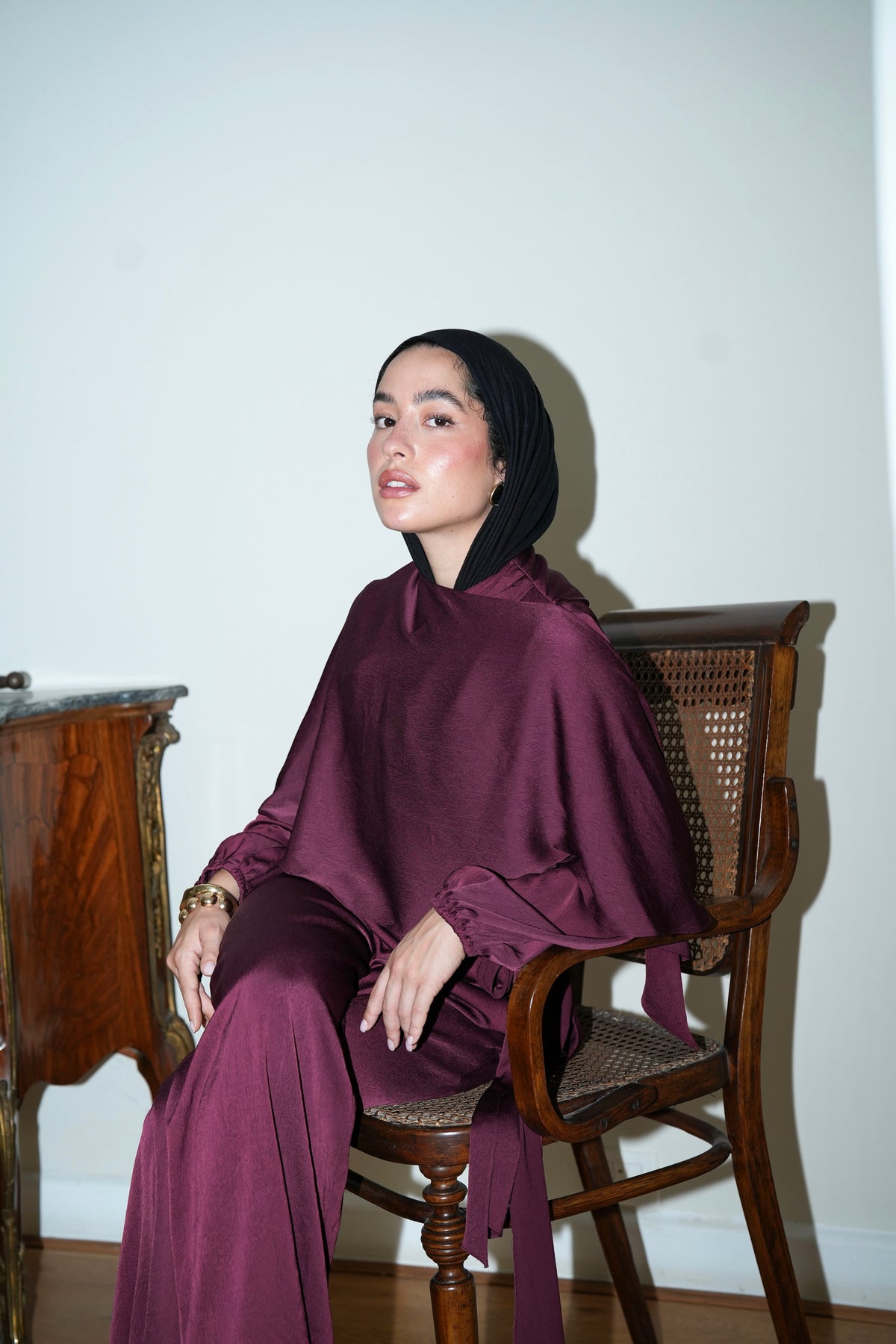 Nayomi Satin Wrap Set in Burgundy