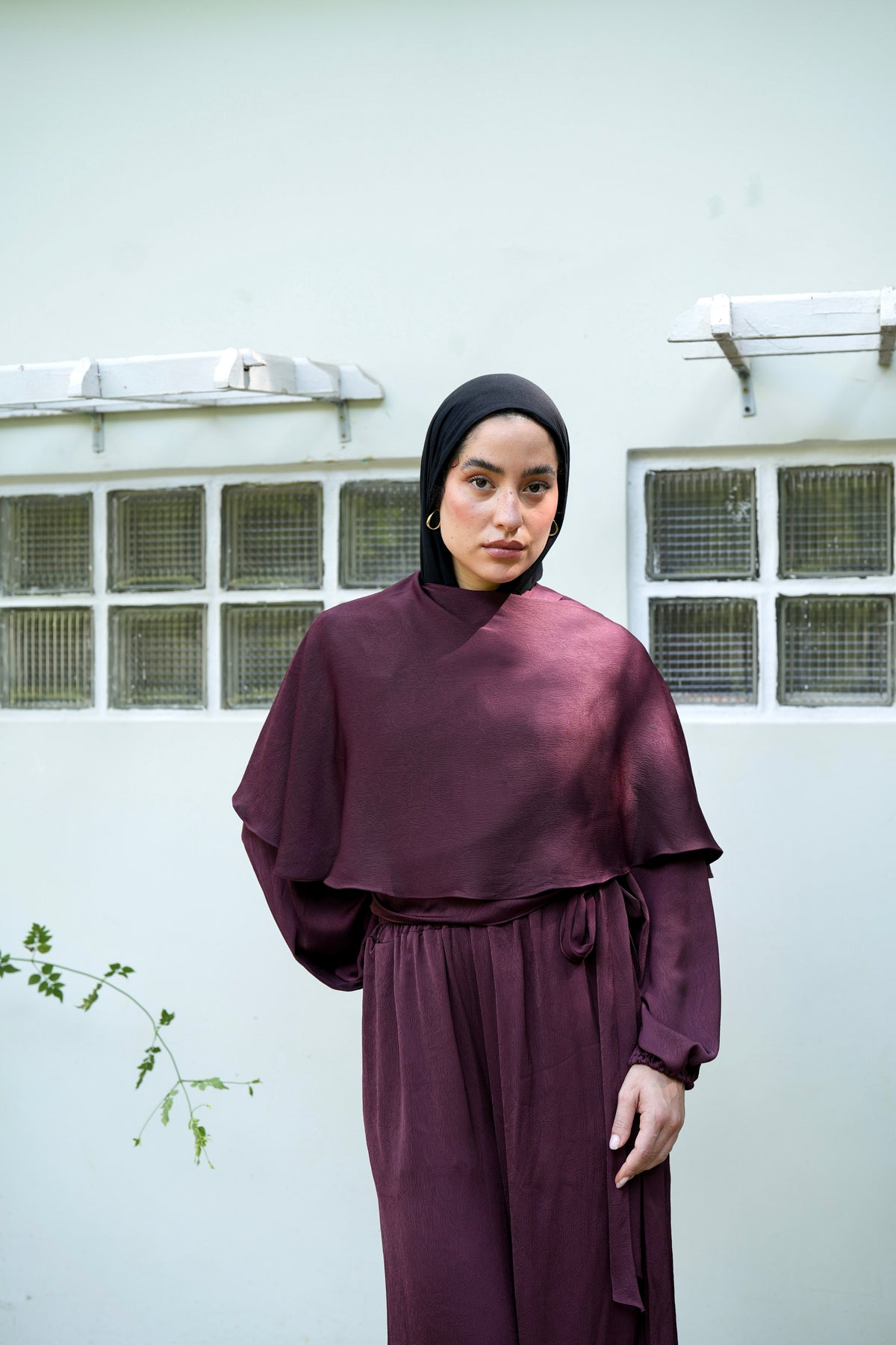 Nayomi Satin Wrap Set in Burgundy