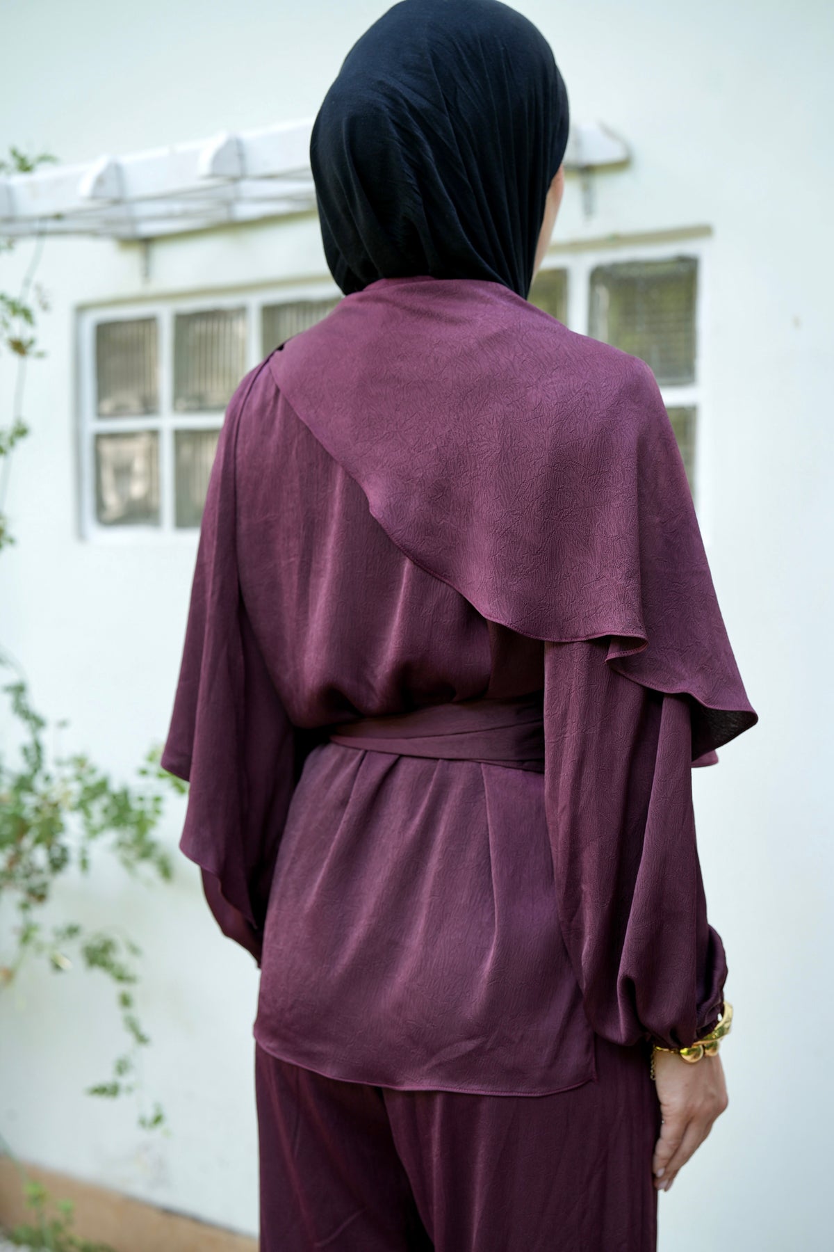 Nayomi Satin Wrap Set in Burgundy