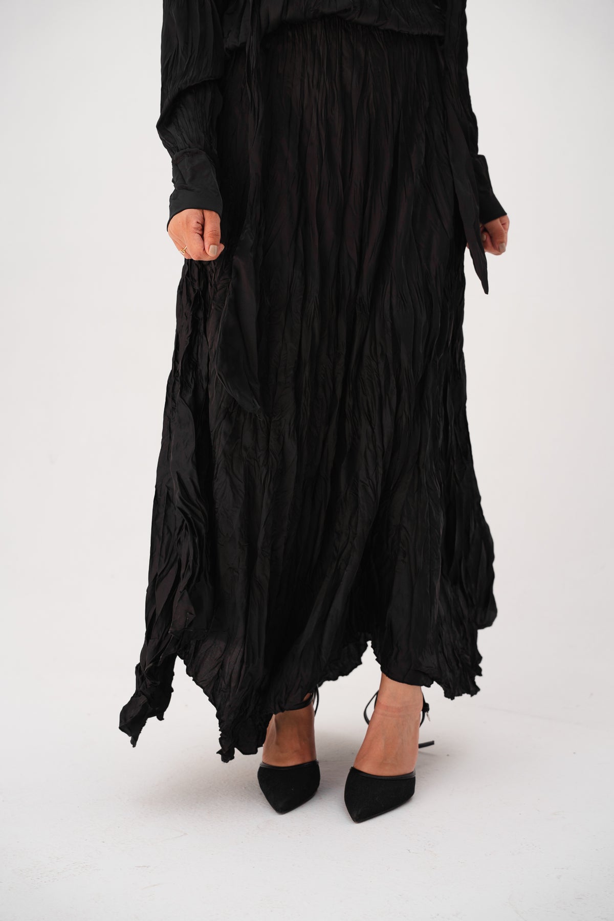 Anne Crushed skirt in Black