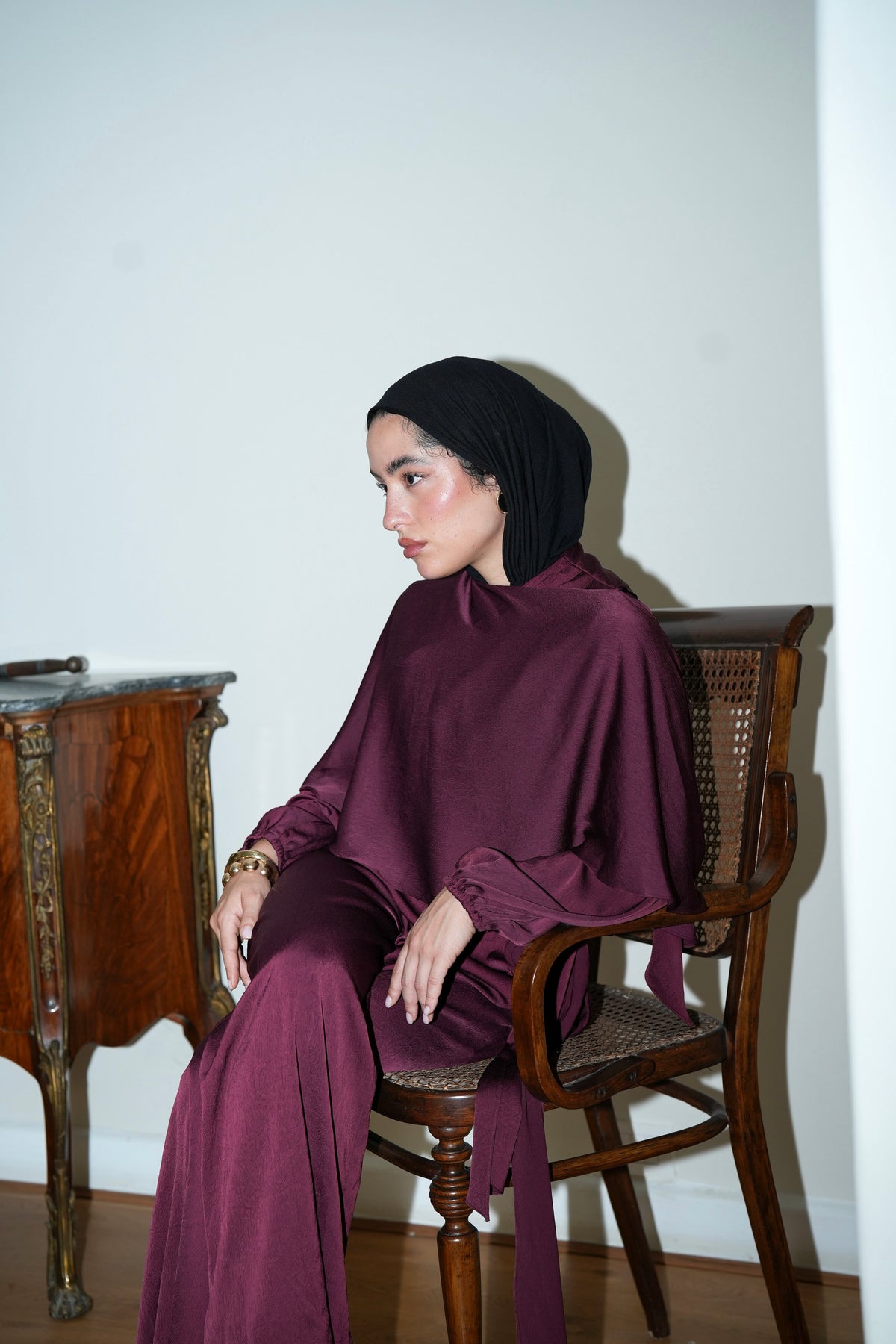 Nayomi Satin Wrap Set in Burgundy