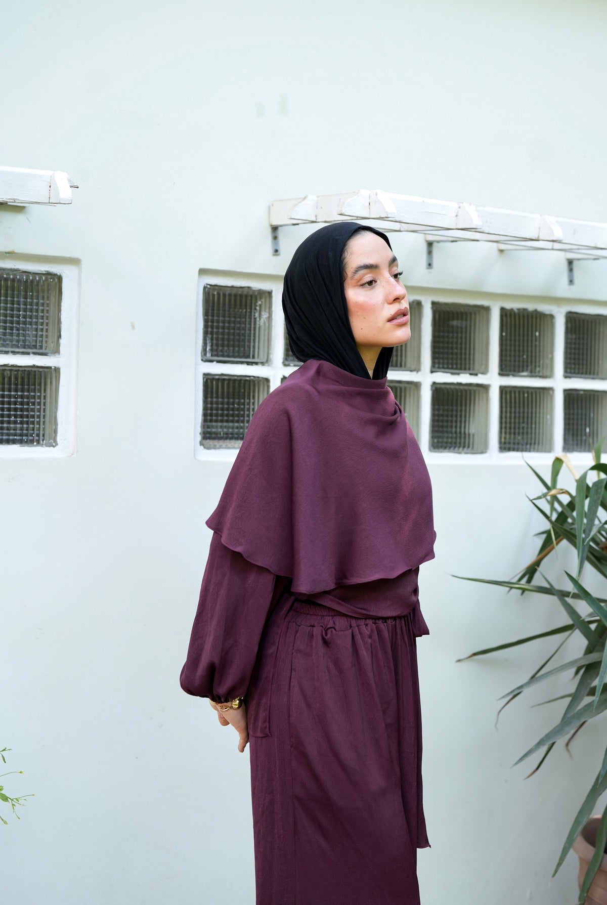 Nayomi Satin Wrap Set in Burgundy