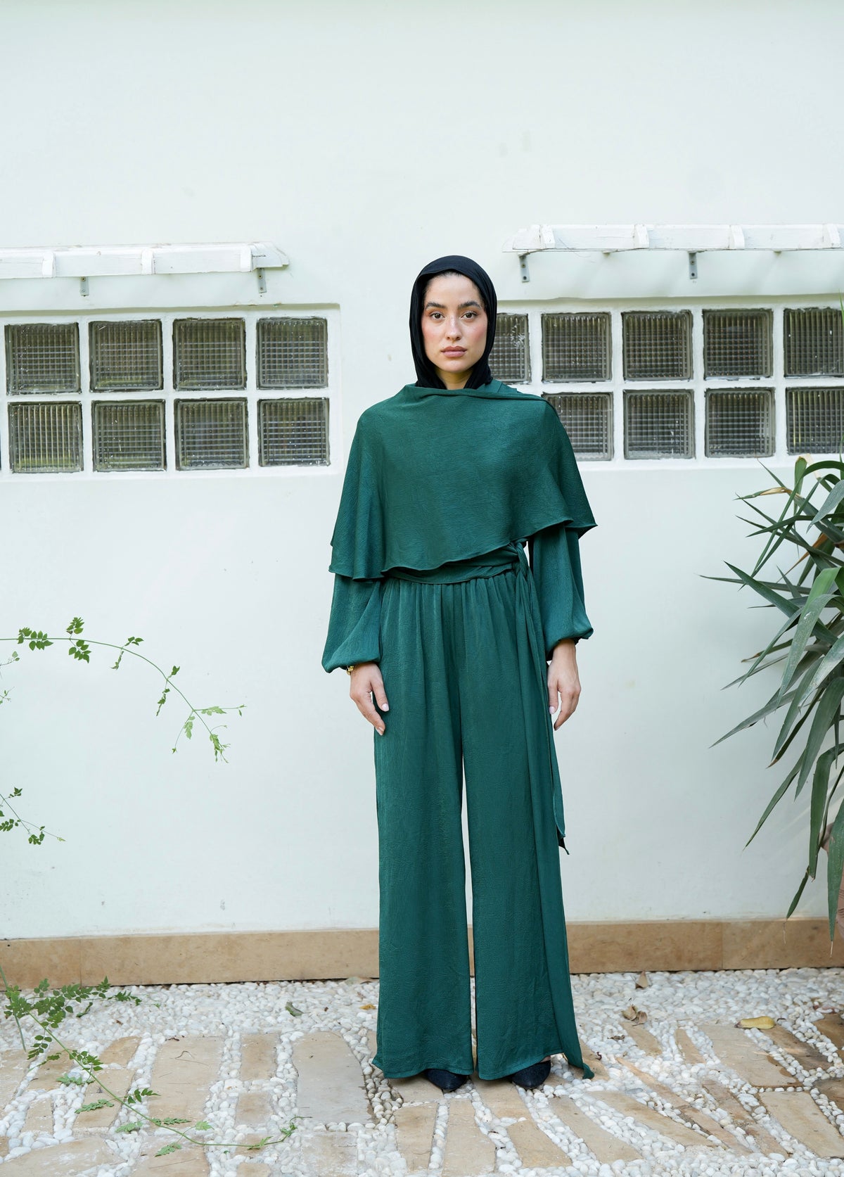 Nayomi Satin Wrap Set in Emerald Green