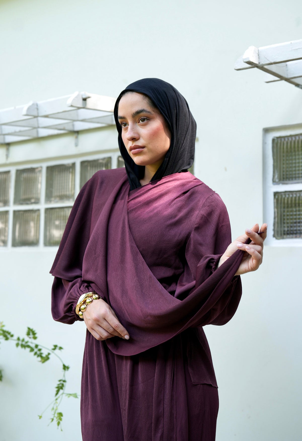Nayomi Satin Wrap Set in Burgundy
