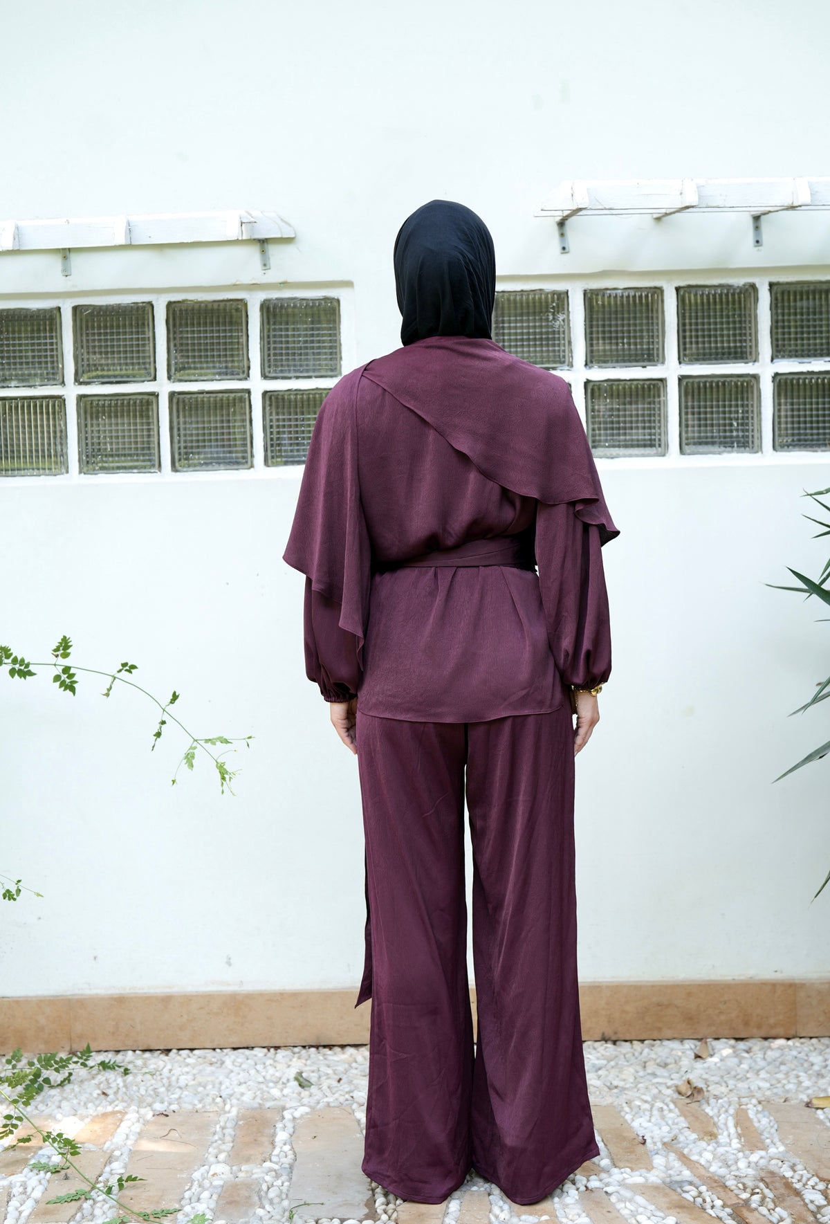Nayomi Satin Wrap Set in Burgundy